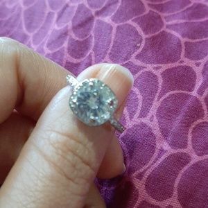 Women  new sterling silver 925 ring